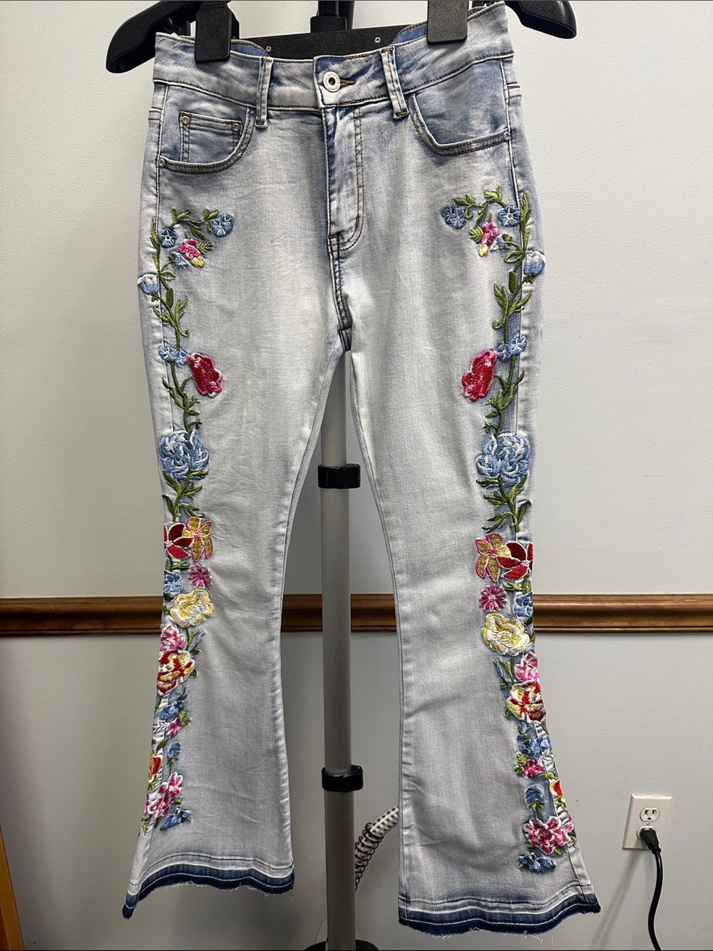 Light Wash Floral Embroidered Wide-Leg Jeans